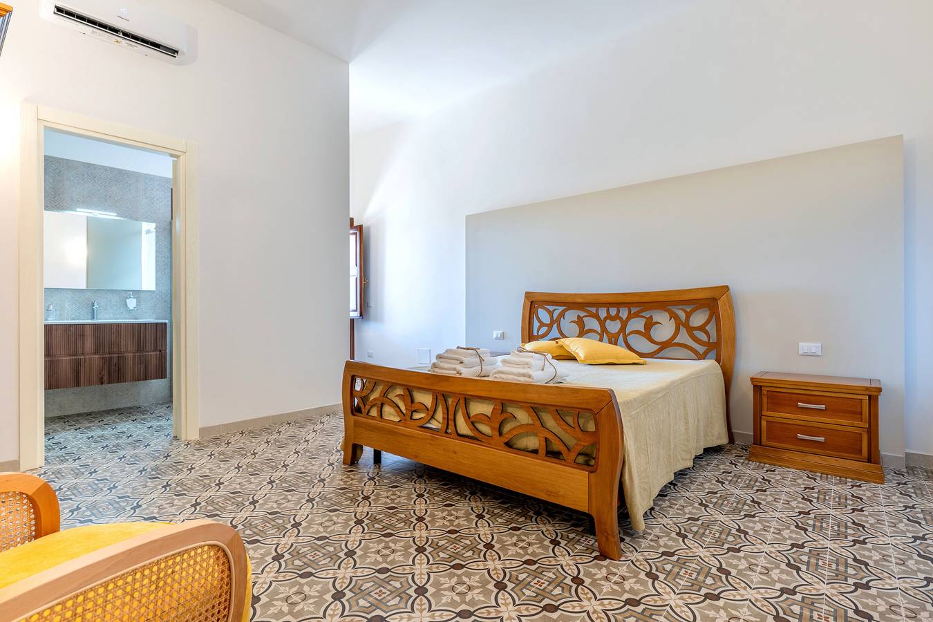 Chambre 'Primo Piano - Camera 2' avec jardin privé, Wi-Fi et climatisation in Pulsano, Golfe de Tarente