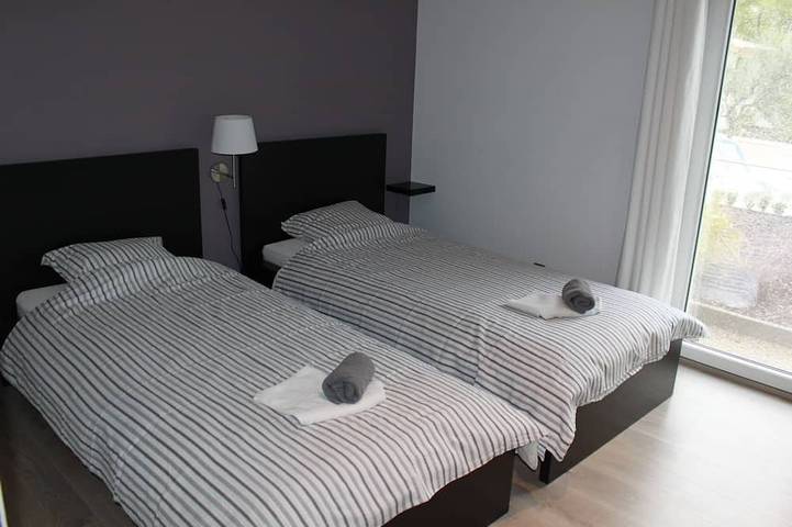 Location de vacances pour 10 personnes, avec terrasse et jardin à Régusse - 2