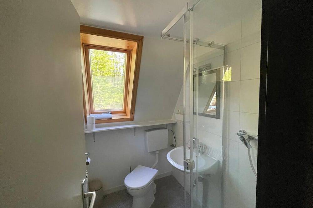 Ganze Wohnung, Geräumiges Ferienhaus (70qm) mit Terrasse in Sulzfeld, Rhön-Bayern