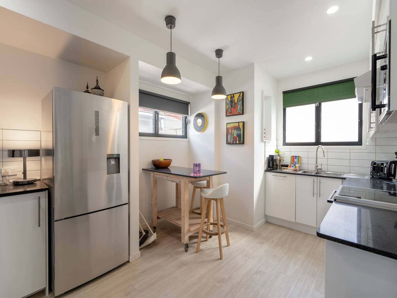 Entire apartment, Sophisticated 2-Bed Home With Alfresco Dining in Bowen Hills, Brisbane