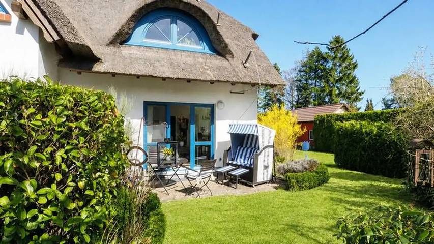 Ferienwohnung für 2 Personen, mit Garten und Sauna in Born am Darß