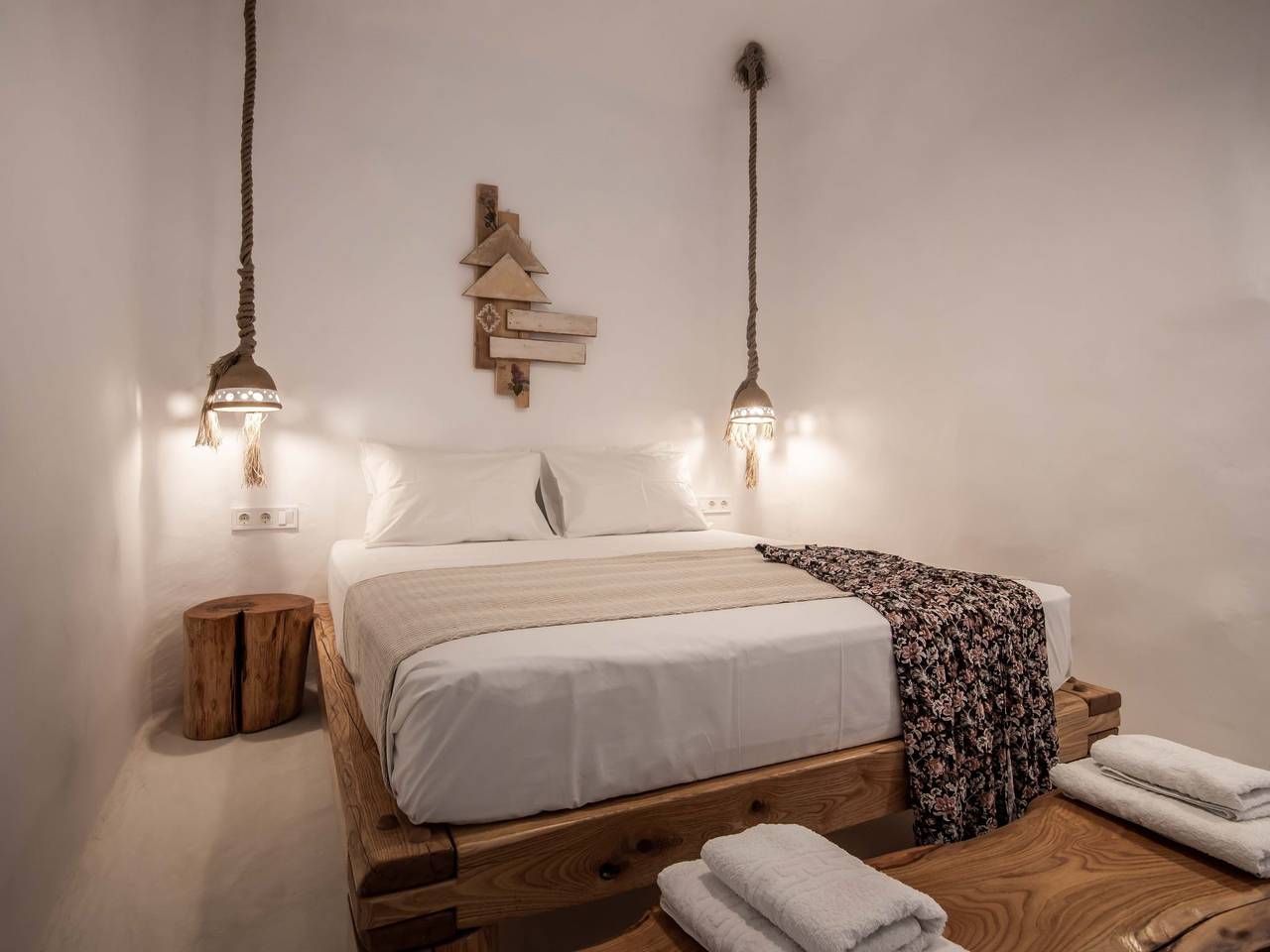 Petra Residence Mini Pool Spa Milos in Milos