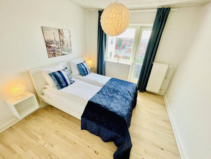 Ferielejlighed for 7 personer, med balkon i Frederikshavn