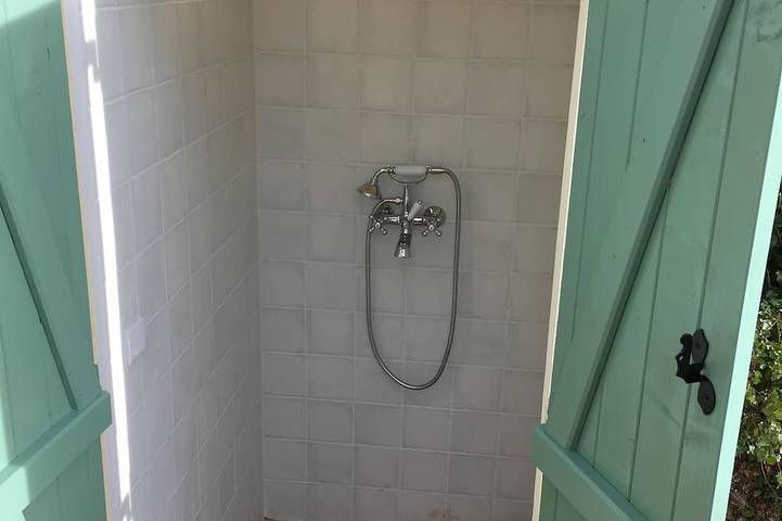 Location de vacances pour 4 personnes, avec jardin ainsi que terrasse et piscine à Claviers - 3