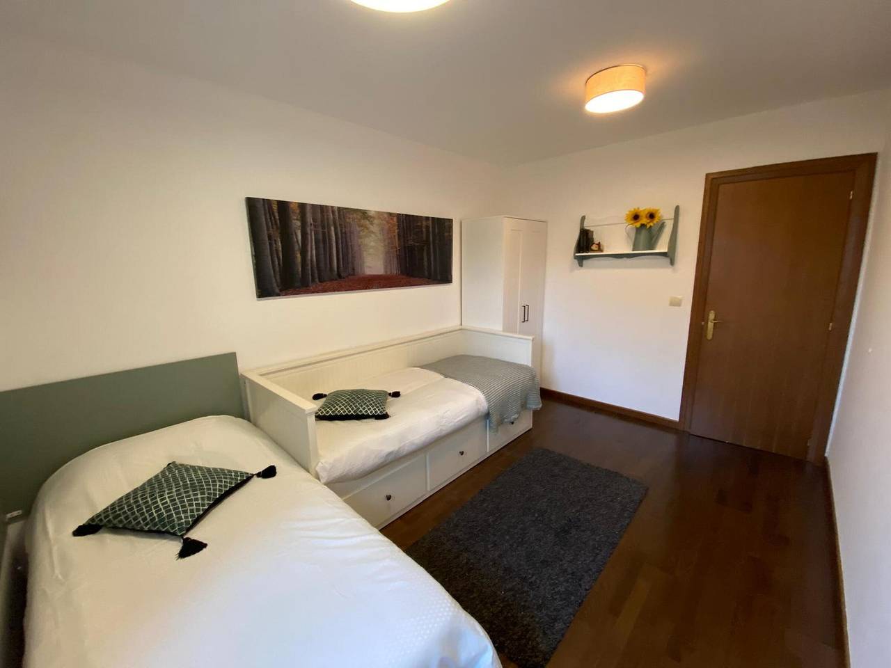 Apartamento entero, Apartamento acogedor con 2 dormitorios y sofá cama, para 6 personas, a 5 min de Jaca in Jaca, Pirineos