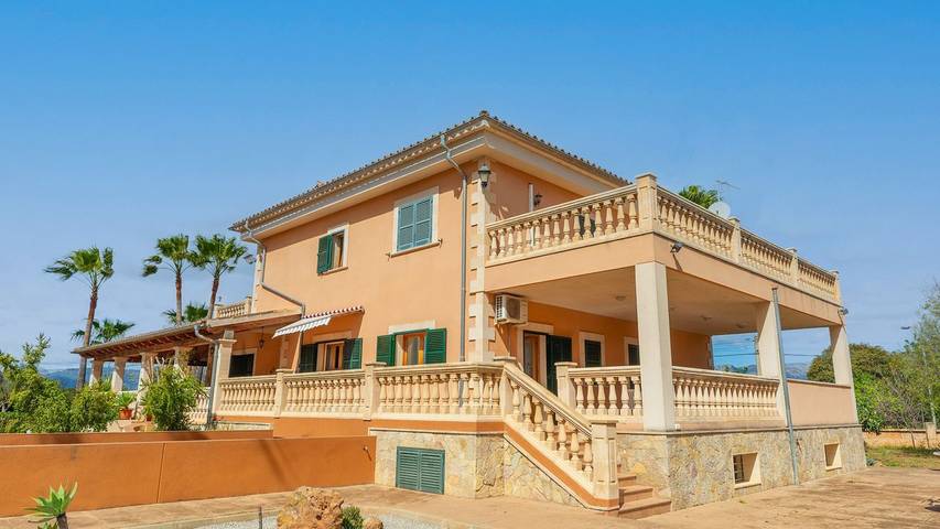 Villa für 8 Personen, mit Pool - 1