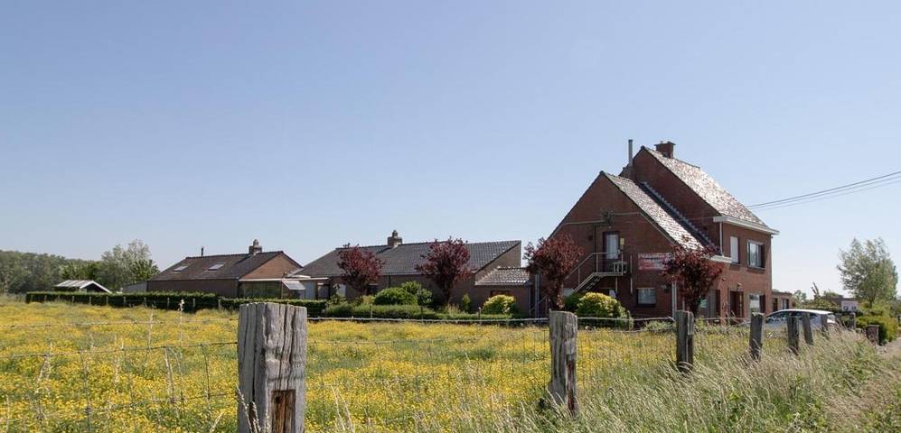 Location de vacances pour 8 personnes, avec vue ainsi que piscine et jardin à Dixmude - 2