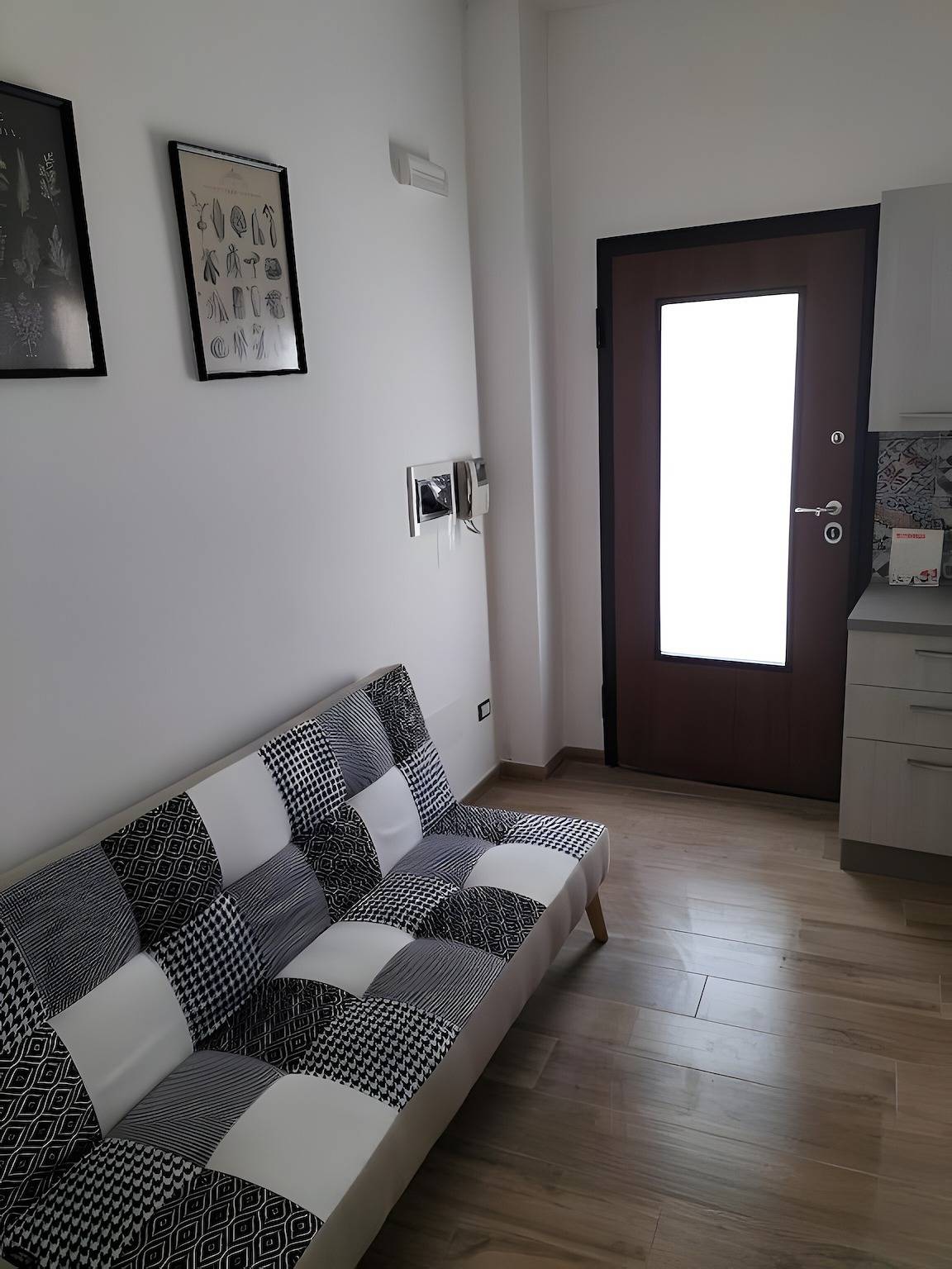 Ganze Wohnung, Ferienwohnung 'Borgo San Martino 1' mit Bergblick, Balkon und Wlan in Laureana Cilento, Cilento