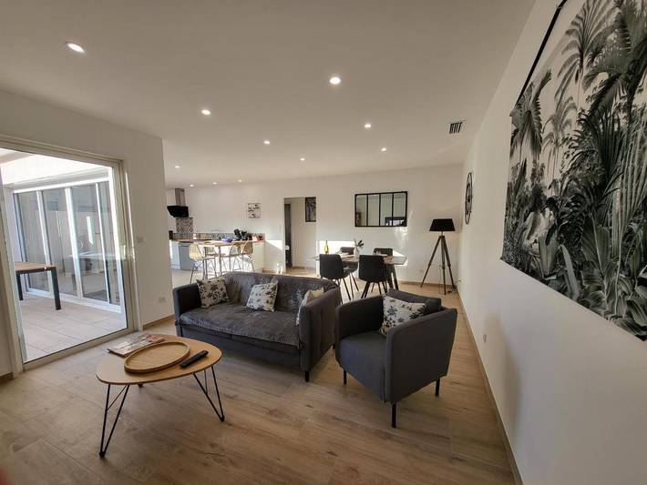 Location de vacances pour 4 personnes, avec terrasse à Saint-Thibéry