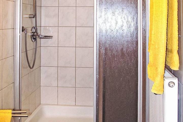 Ganze Wohnung, Kristall in Glockturmkamm, Fendels