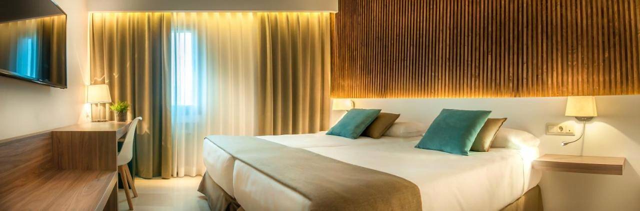 Hôtel pour 10 personnes, avec terrasse et jardin ainsi que sauna et jacuzzi, animaux acceptés à Gérone - 3