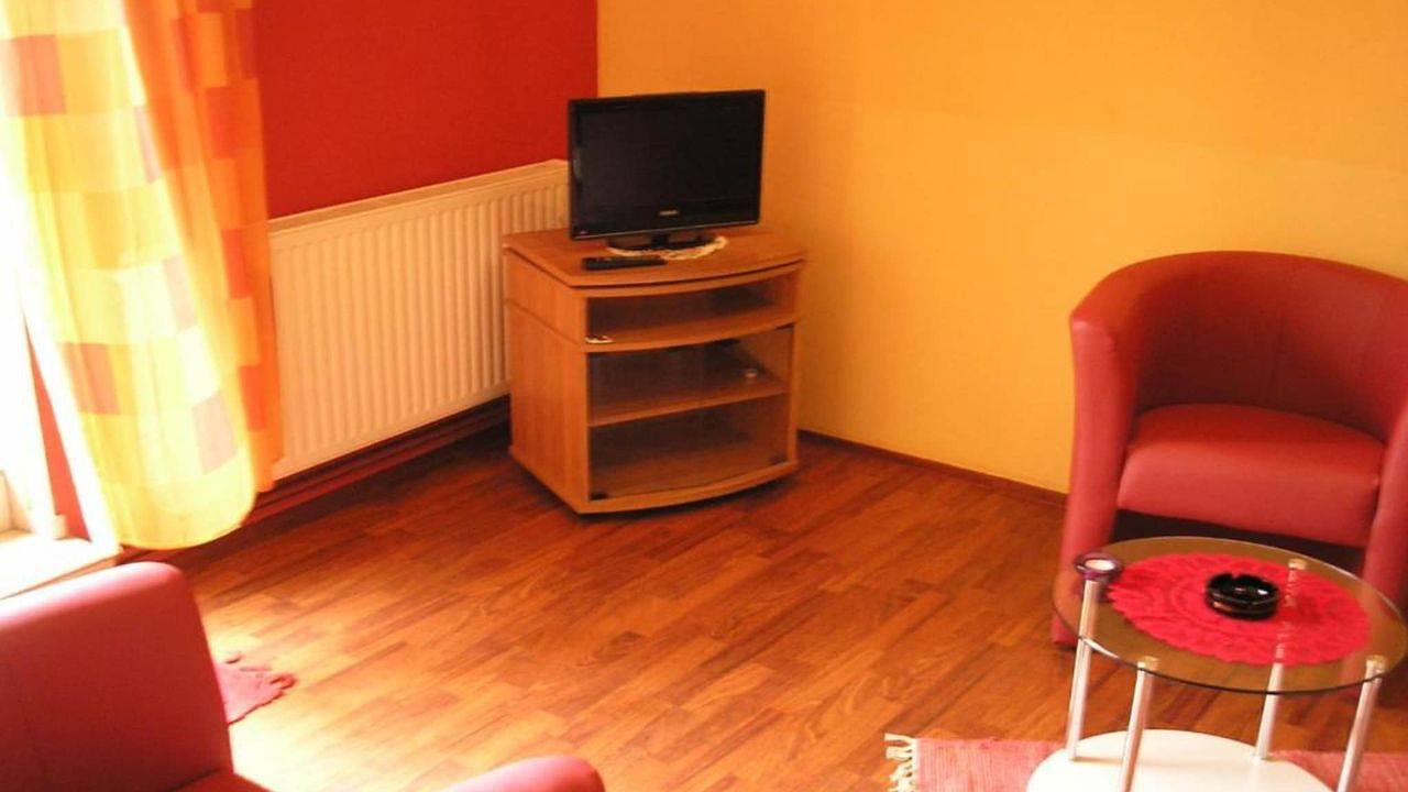 Ganze Ferienwohnung, Ferienwohnung für 2 Personen (35 m²) in Osijek in Osijek-Baranja