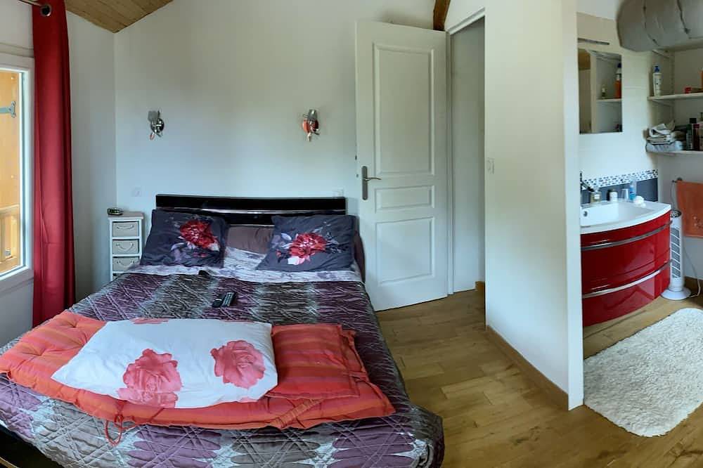 Fishing cottage on the banks of the Lot in Pinel-Hauterive, Región de Villeneuve-sur-Lot