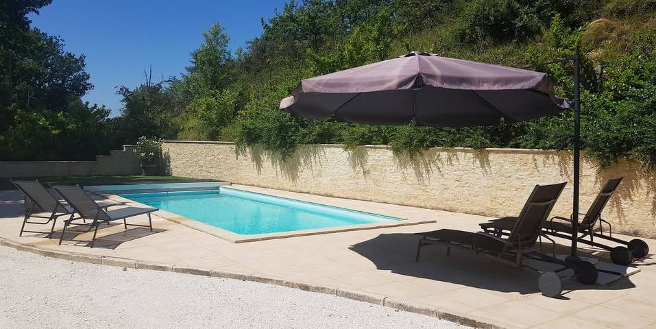 Gîte pour 4 personnes, avec piscine