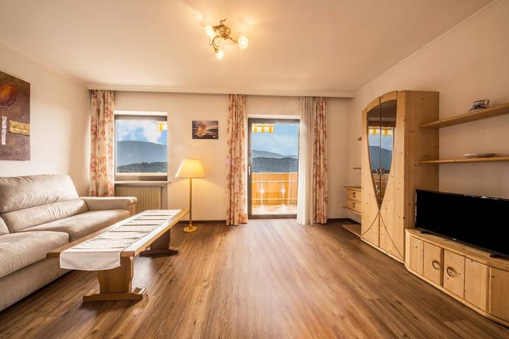 Ferienwohnung für 4 Personen, mit Balkon in Tisens - 2
