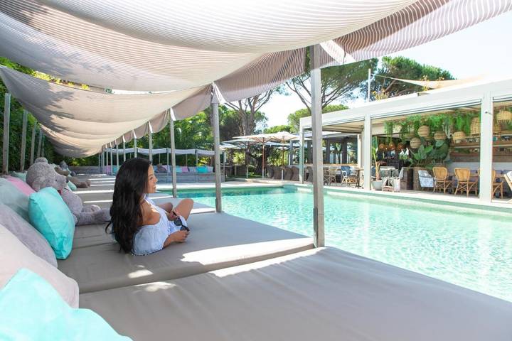 Hôtel pour 2 personnes, avec jardin ainsi que vue et piscine, animaux acceptés