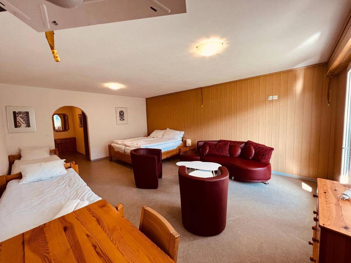 Sky Rooms, Mountainous View in Chaîne de Plessur