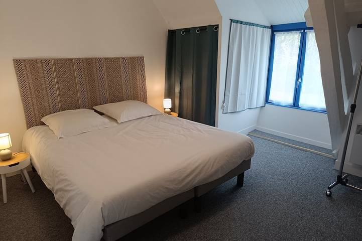 Gîte pour 28 personnes, avec jardin à Lignières - 4
