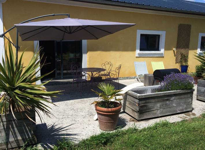 Gîte pour 4 personnes, avec terrasse et jardin - 1