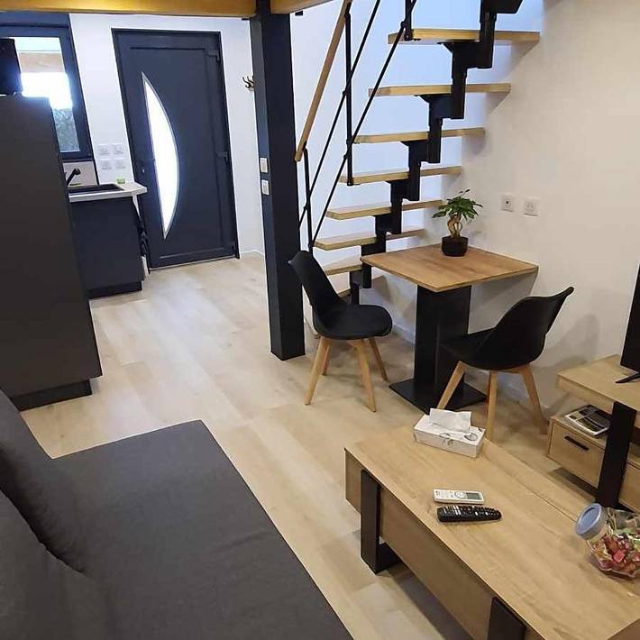 Gîte pour 4 personnes, avec Terrasse et Vue à Corny-sur-Moselle