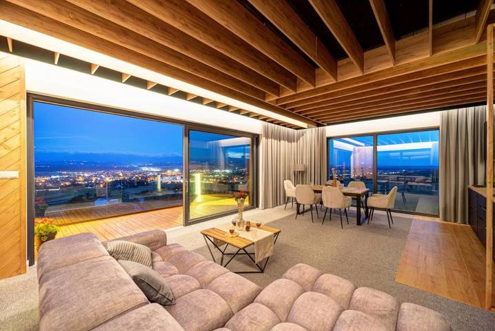 Apartament wakacyjny dla 4 osób, z Balkon i Jacuzzi oraz Taras i Ogród w Nowy Targ