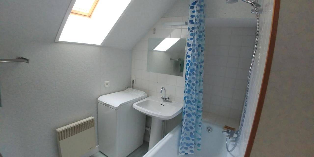 Appartement entier, Apartment in Bourbon-Lancy, Région de Charolles