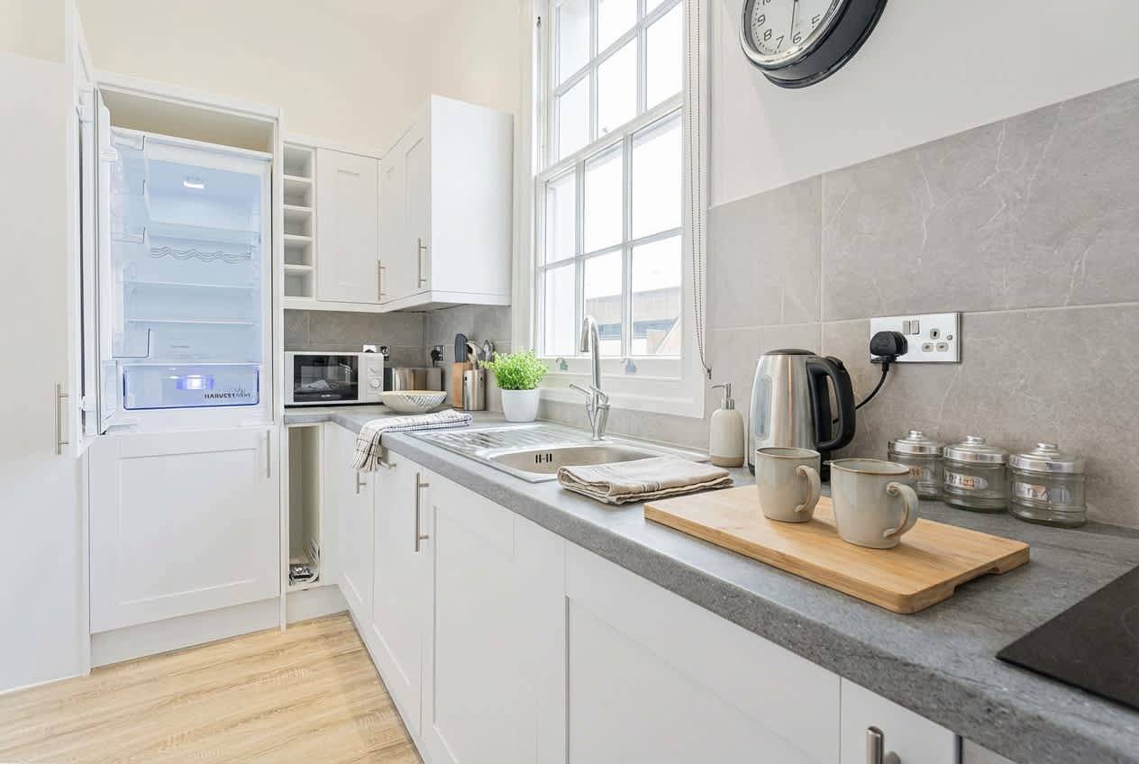 Entire apartment, Central Cheltenham 2 Bedroom Apartment w Balcony in Cheltenham, Gloucestershire