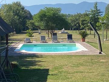 Gîte pour 2 personnes, avec piscine ainsi que jardin et vue à Pistoia