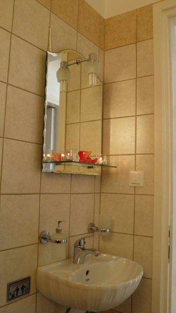 Entire holiday apartment, Very spacious apartment with its own pool and a whirlpool in Kato Stalos, Agia Marina