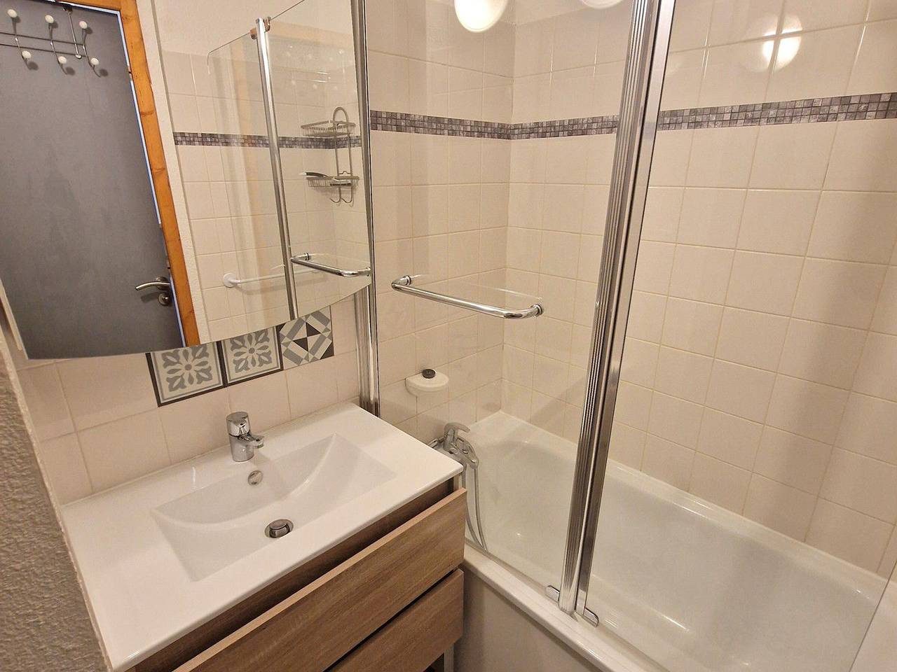 Entire studio, Cozy studio for 4 in the heart of Valfréjus in Valfréjus, Modane