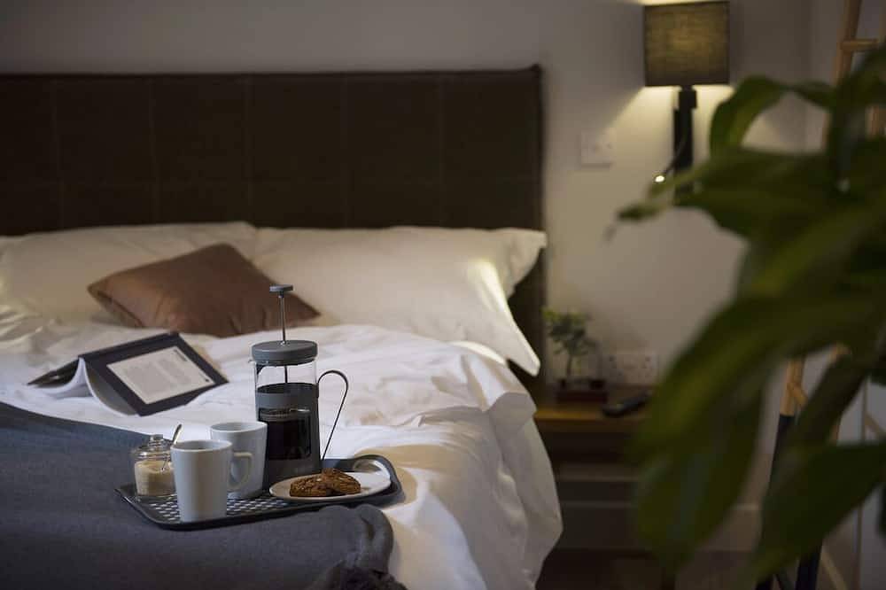 Apartamento entero, The Studio, un elegante apartamento de estilo escandinavo a un paseo del centro con estacionamiento. in Kent