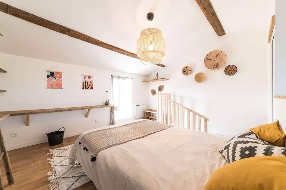 La Petite Maison des Pittoresques – Gîte romantique avec vue sur la Loire in Saint-Jean-Saint-Maurice-sur-Loire, Région de Roanne
