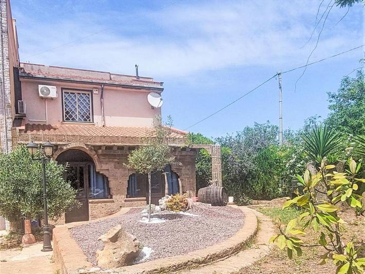 Casa vacanza per 10 persone, con Terrazza e Giardino nonché Piscina a Misilmeri