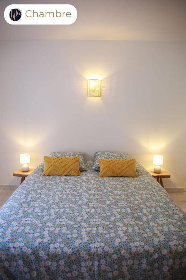 Gîte pour 4 personnes, avec terrasse et vue dans Office De Tourisme De Greoux Les Bains - 4