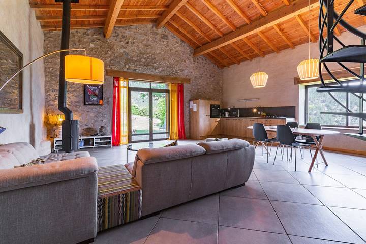 Maison de vacances « La Grange Du Vieux Village » avec vue sur la montagne in Montmaur-en-Diois, Région de Die