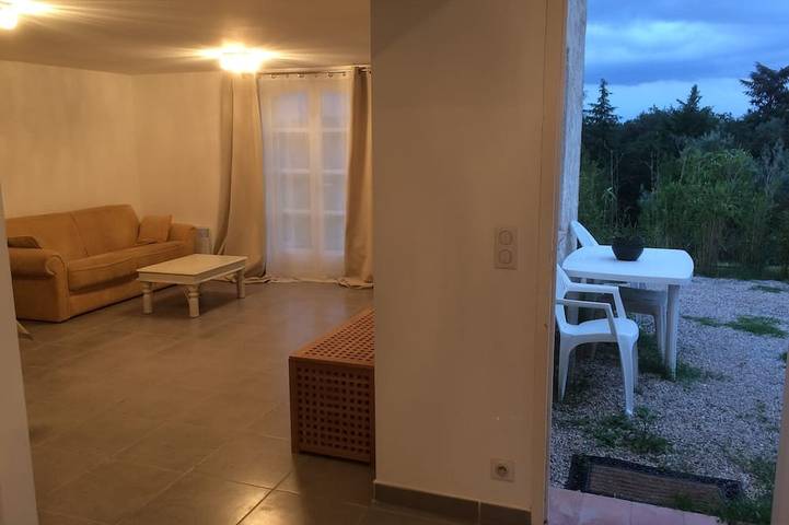 Gîte pour 6 personnes, avec terrasse et jardin à La Roquette-sur-Siagne - 4