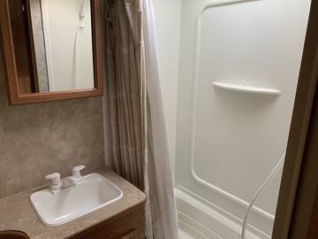 Camping for 6 Guests in Alberta, Picture 2