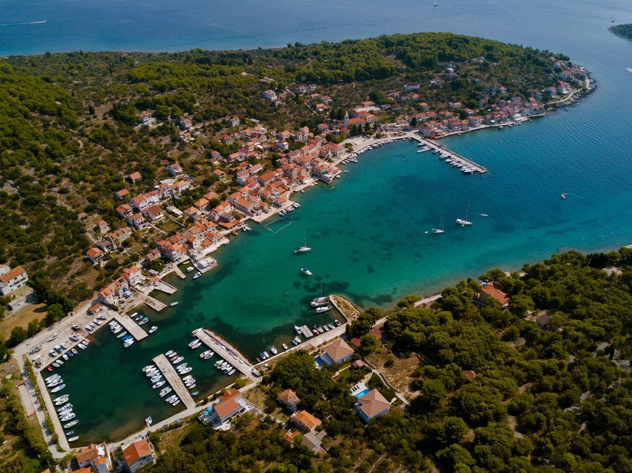 Villa Sympathy mit Pool in Prvić Luka (Kroatische Adria), Prvić Luka