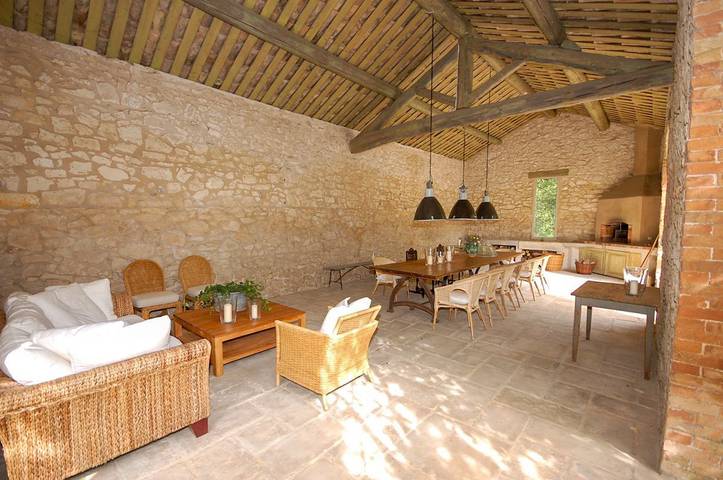 Location de vacances pour 8 personnes, avec terrasse et jardin à Pernes-les-Fontaines - 4