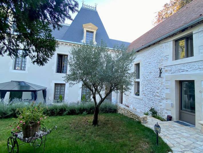 Gîte pour 2 personnes, avec jacuzzi ainsi que jardin et piscine à Varennes-Vauzelles - 3