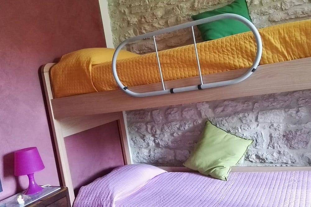 Casa per le vacanze Oasi delle Gazze vicino Grotte di Frasassi in Genga, Provincia di Ancona