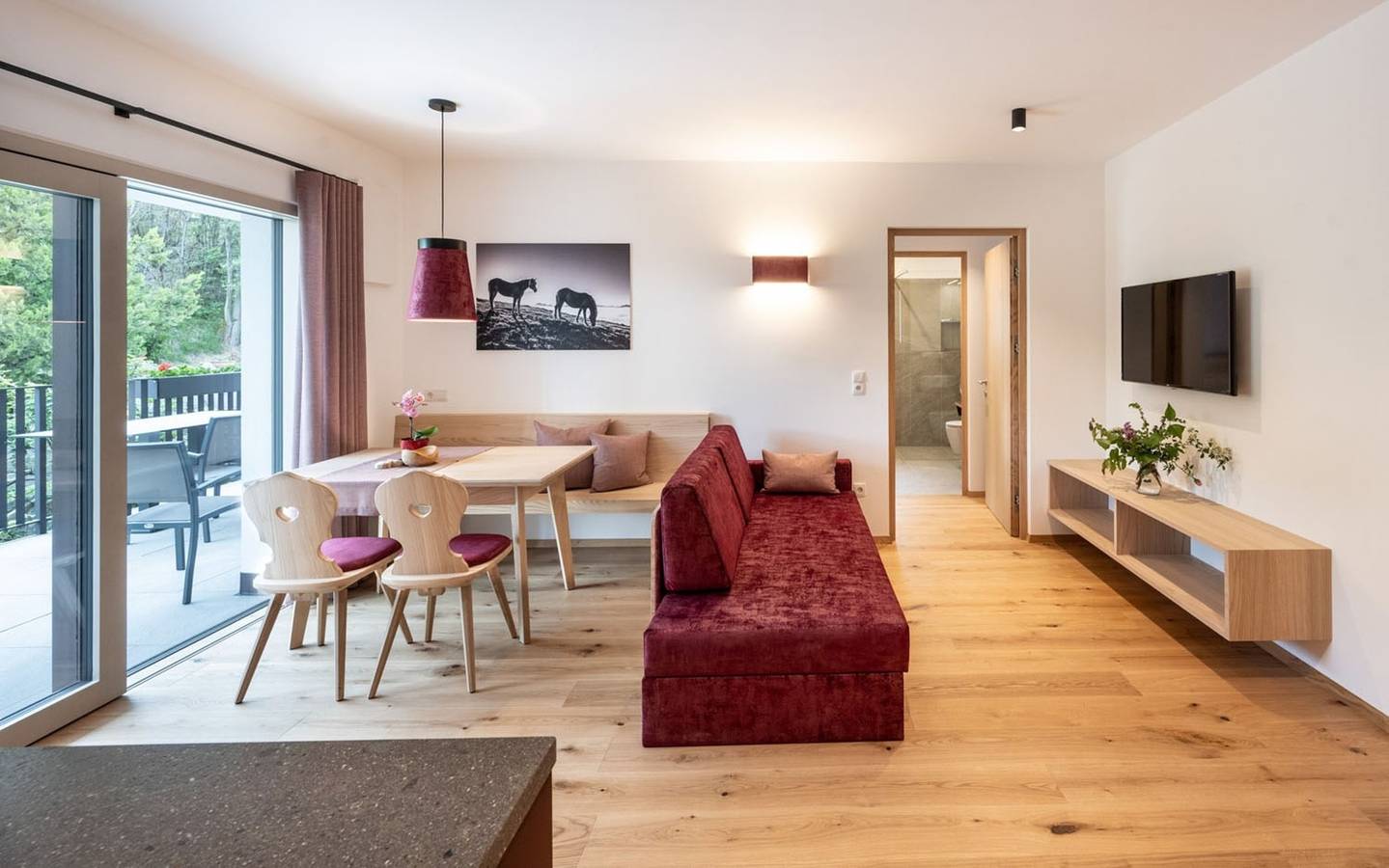 Appartement entier, Appartement 'Vernatsch' avec vue sur la montagne, piscine partagée et Wi-Fi in Barbiano, Alpes de Sarntal