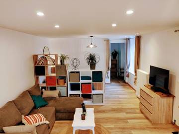 Gîte pour 2 personnes, avec terrasse à Saints-Geosmes
