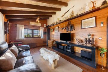 Vacation Rental for 8 Guests in Felanitx, Majorca, Picture 3