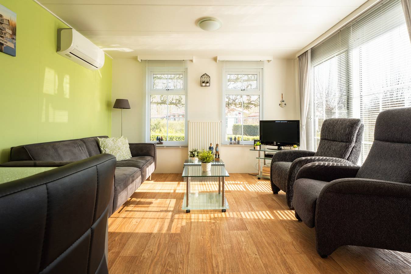 Baarland (Blue Green Holidays) — Chalet op vakantiepark in Baarland 704 in Niederländische Nordsee