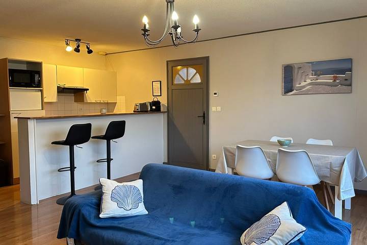 Gîte pour 4 personnes, avec terrasse, adapté aux familles à Le Teich