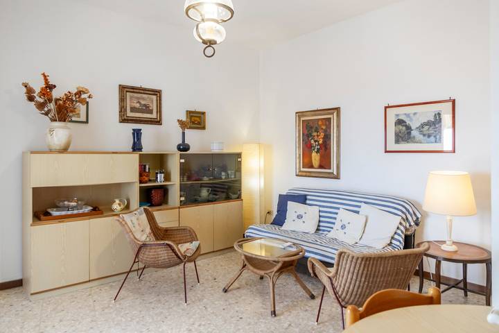 Apartamento entero, Apartamento 'L'Elicriso' con vistas al mar, terraza privada y jardín privado in Castiglione della Pescaia, Provincia de Grosseto