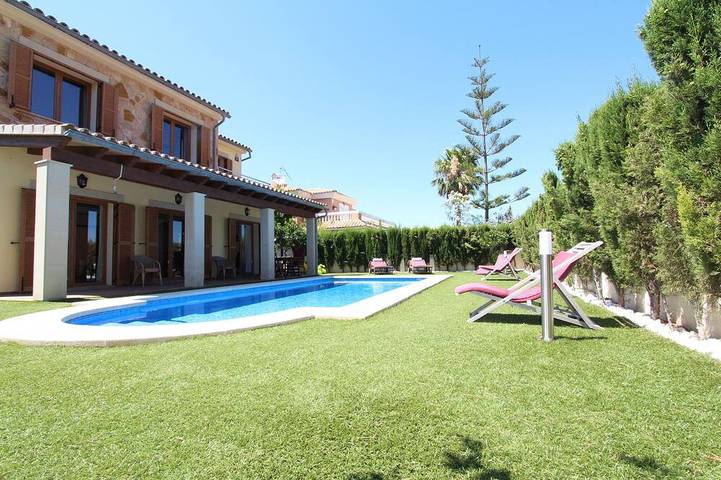 Ferienhaus für 6 Personen, mit Balkon und Whirlpool sowie Garten in El Toro