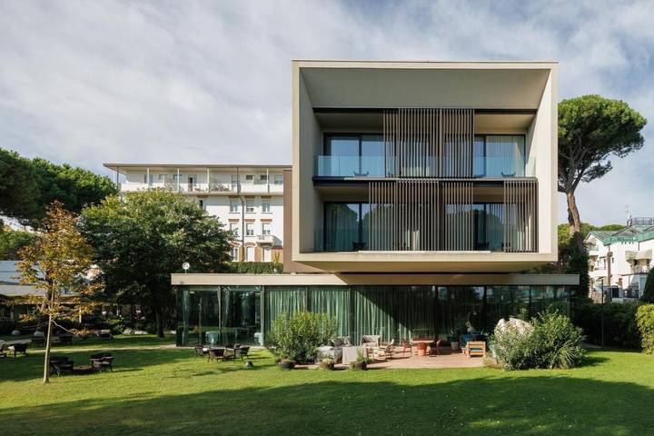 Hotel voor 2 personen, with tuin and zwembad as well as sauna, met huisdier in Cervia