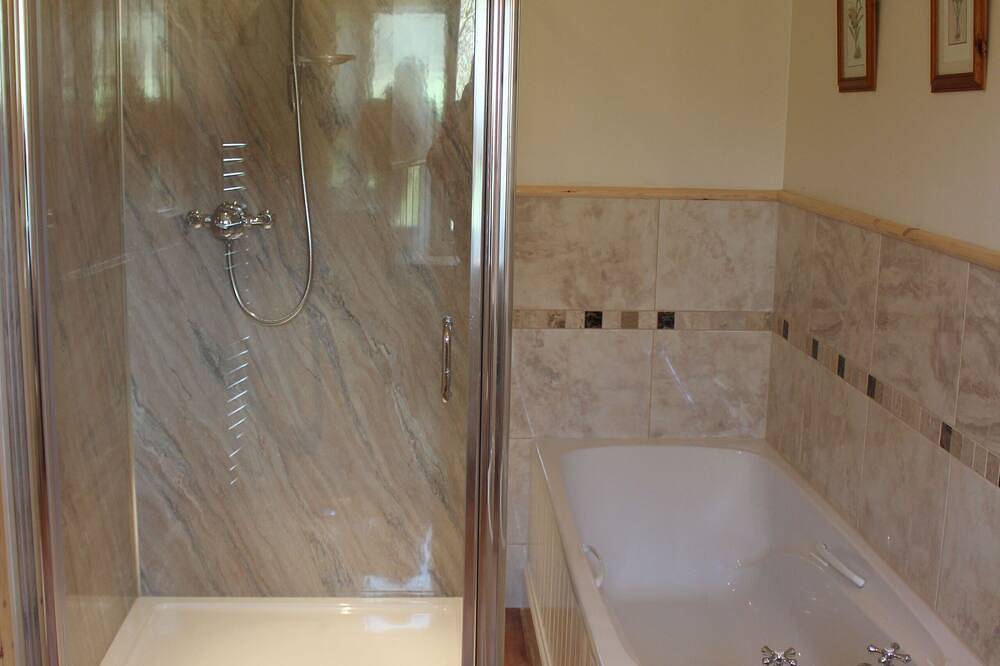 Clachandubh Cottage has everything you would need for a memorable family holiday. in Argyll & Bute